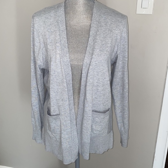 Time and Tru Gray Cardigan - Picture 3 of 3